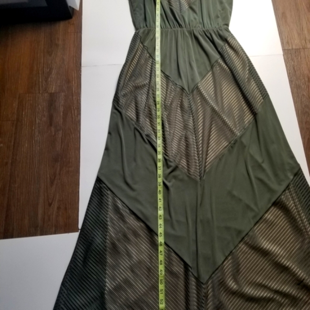 Dress - Picture 6 of 14